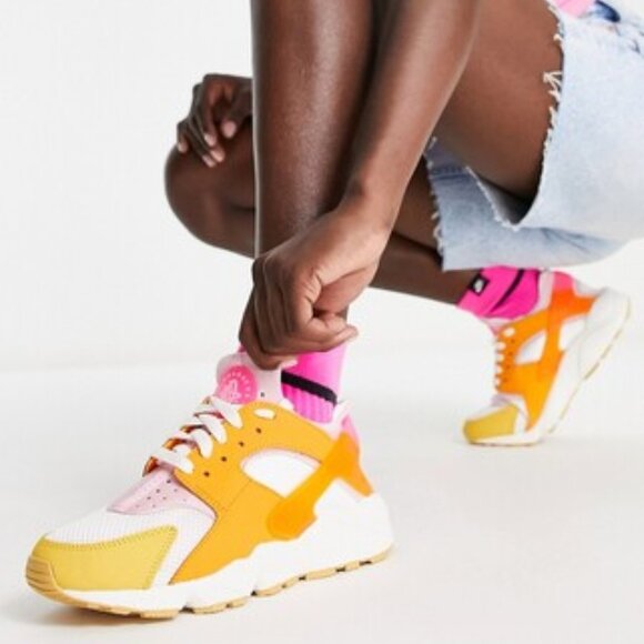 Nike Air Huarache Women's Shoes Size Hyper Pink/Solar Flare